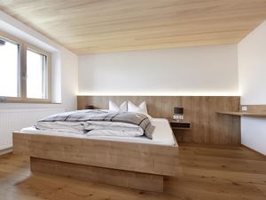 Dreierzimmer bergl.